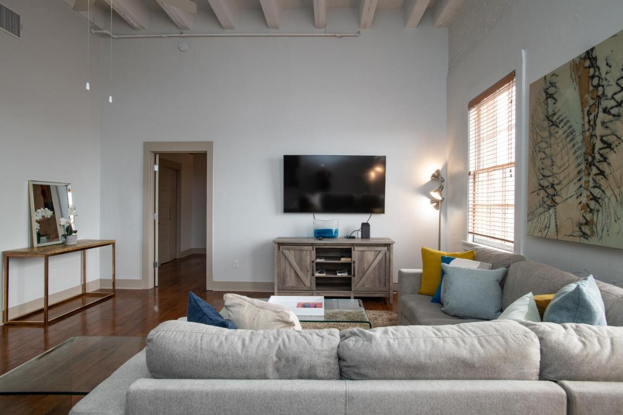 New French Quarter Delight 13 Apartment *